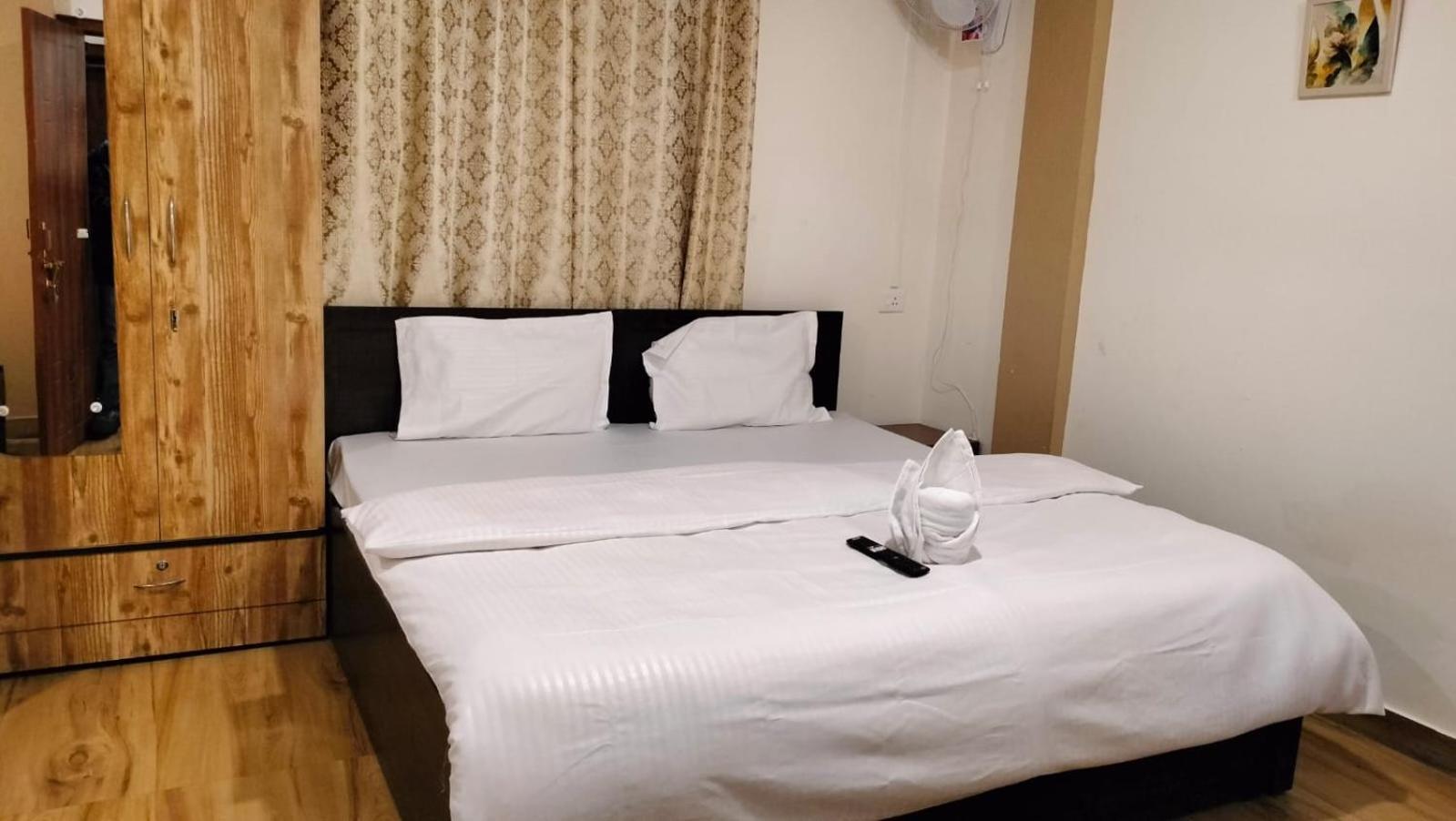 Aroma Inn ชิลลอง ภายนอก รูปภาพ